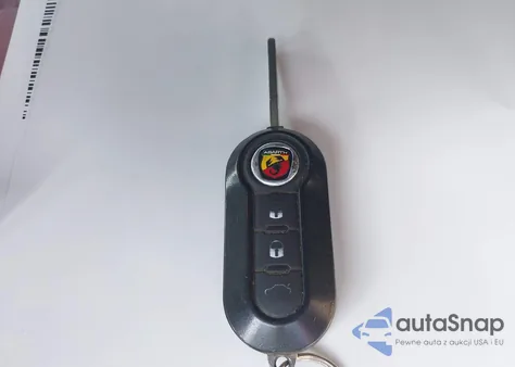 2013 Fiat 500C Abarth z USA, uszkodzony, nr VIN 3C3CFFJH3DT727956